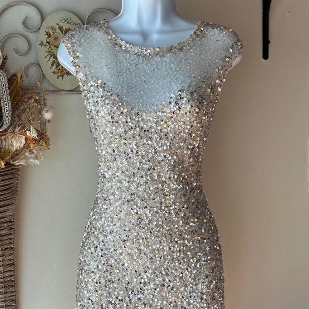 Parker Black 100% silk luxury Sequin Formal Dress